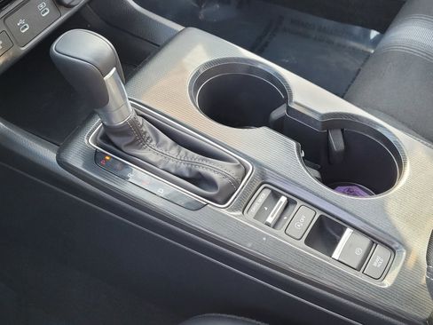 Certified 2025 Honda Civic Sport image 27