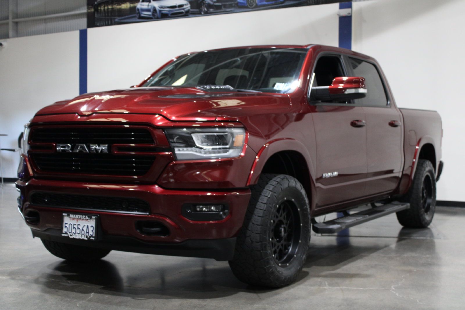 Used 2020 RAM 1500 Laramie w/ Sport Appearance Package AWD/4WD image 6
