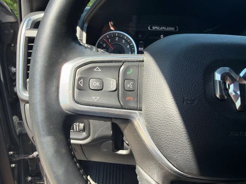 Used 2023 RAM 1500 Laramie AWD/4WD image 13