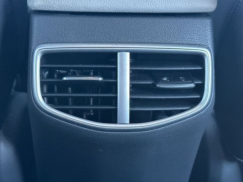 Used 2020 Hyundai Ioniq Limited image 16