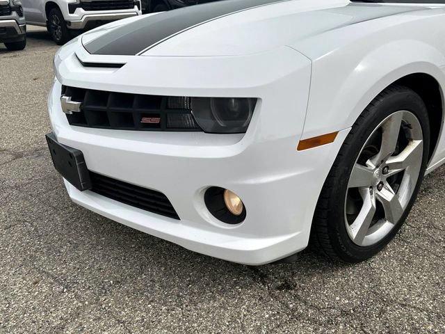 Used 2011 Chevrolet Camaro SS w/ RS Package RWD image 9
