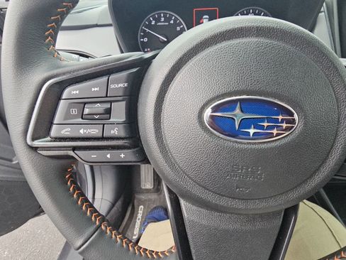 Used 2024 Subaru Crosstrek 2.5i Limited w/ Crosstrek Mirror Package AWD/4WD image 11