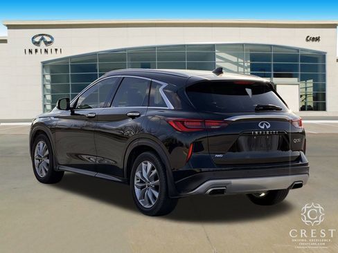 Certified 2022 INFINITI QX50 Essential image 8