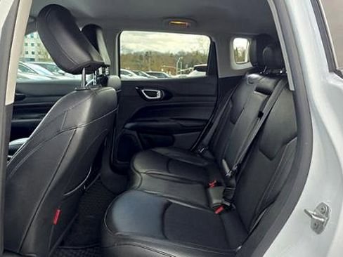 Used 2022 Jeep Compass Trailhawk image 16