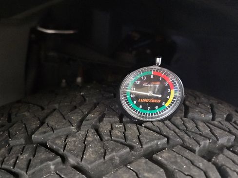 Used 2024 Nissan Frontier PRO-4X w/ Off-Road Protection Package image 25