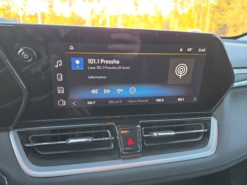 Used 2024 Chevrolet TrailBlazer LT image 10