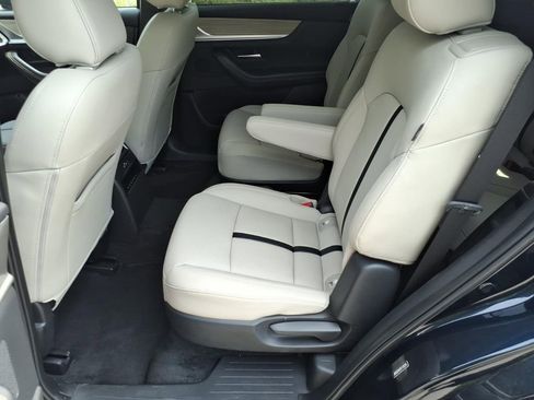 Used 2024 MAZDA CX-90 Plug-In Hybrid w/ Premium Pkg AWD/4WD image 21