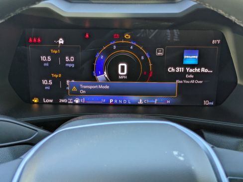 New 2025 Chevrolet Colorado Trail Boss w/ Off-Road Front Bumper Package image 19