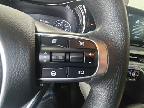 Used 2021 Kia K5 LXS FWD image 19