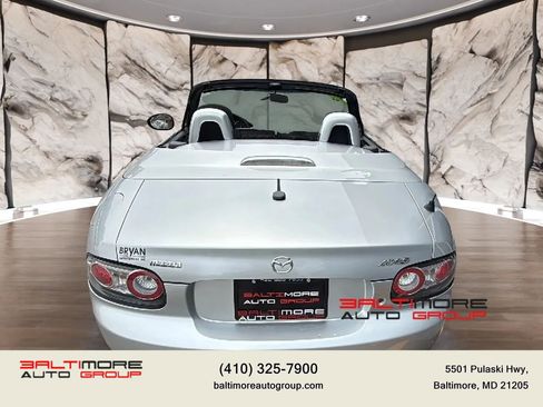 Used 2008 MAZDA MX-5 Miata Touring RWD image 12