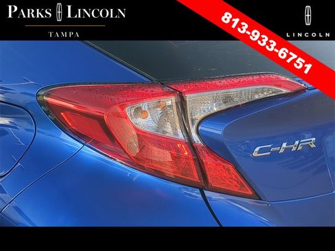 Used 2021 Toyota C-HR XLE image 7