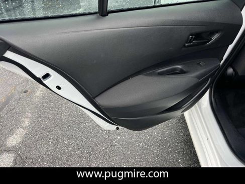 Used 2023 Toyota Corolla LE image 21