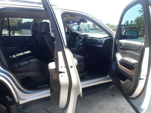 Used 2017 Chevrolet Tahoe LT RWD image 6