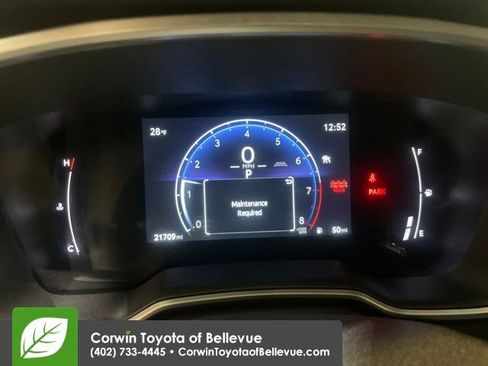 Used 2025 Toyota Corolla Cross XLE image 15