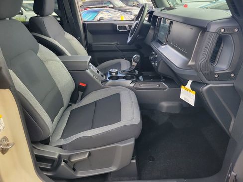 New 2025 Ford Bronco Big Bend image 12