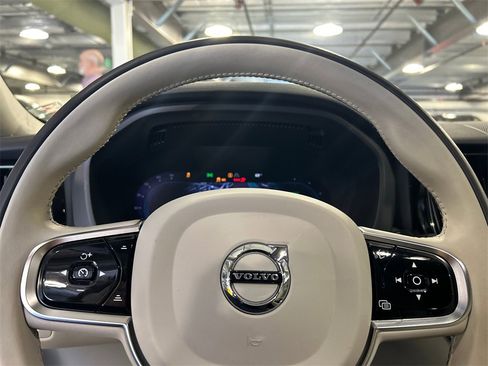 Certified 2024 Volvo XC60 T8 Plus w/ Protection Package Premier image 12
