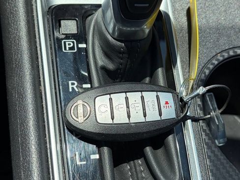 Used 2025 Nissan Altima 2.5 SV FWD image 14