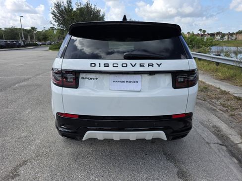 Used 2026 Land Rover Discovery Sport Landmark AWD/4WD image 6