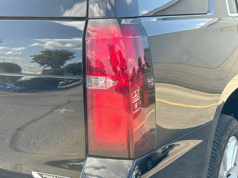 Used 2017 Chevrolet Tahoe Premier RWD image 33