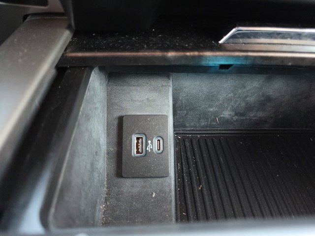 Certified 2022 Ford F350 Lariat AWD/4WD image 32