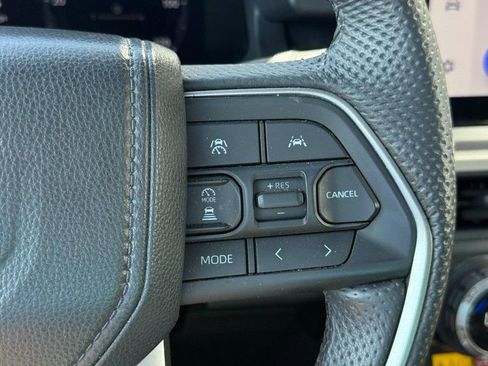 Used 2024 Toyota Tacoma TRD Off-Road w/ TRD Off Road Premium Package AWD/4WD image 21