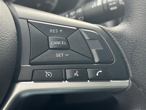 Used 2020 Nissan Kicks SV image 12