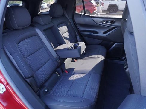 Certified 2025 Chevrolet Equinox LT w/ Safety and Technology Package FWD image 9