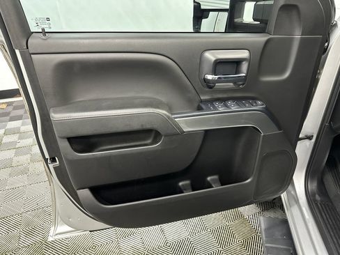Used 2019 Chevrolet Silverado 2500 LT w/ LT Convenience Package AWD/4WD image 10