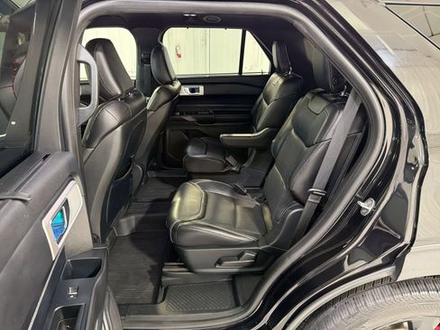 Used 2020 Ford Explorer ST w/ ST Street Pack image 25