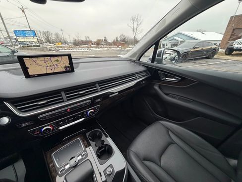 Used 2018 Audi Q7 3.0T Prestige image 21