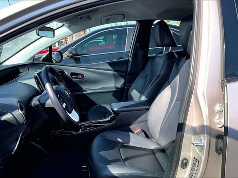 Used 2019 Toyota Prius Prime Premium FWD image 14