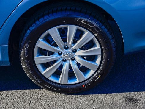 Used 2013 Toyota Corolla LE image 8