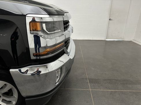 Used 2017 Chevrolet Silverado 1500 LT w/ All Star Edition AWD/4WD image 2