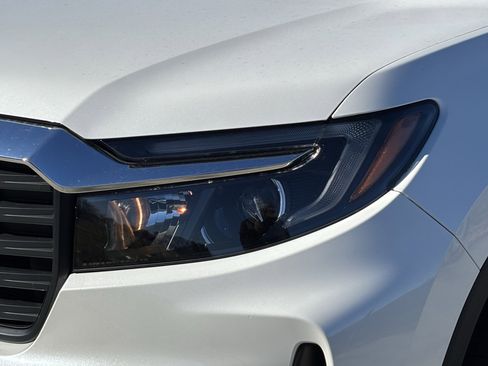 Used 2022 Honda Ridgeline RTL image 6