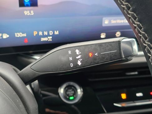 Used 2024 Buick Envision Preferred image 36