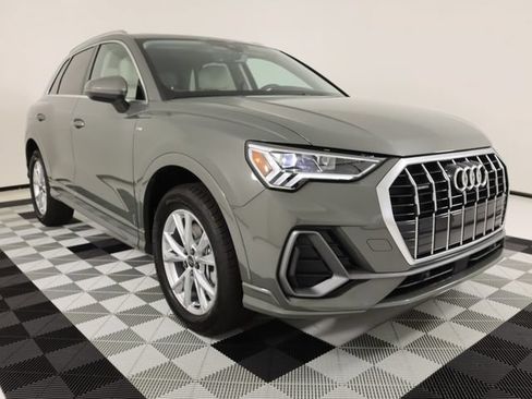 Certified 2025 Audi Q3 2.0T Premium w/ Convenience Package AWD/4WD image 7