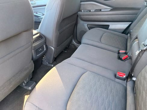 Certified 2024 Nissan Pathfinder SV FWD image 15