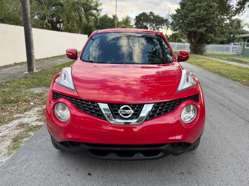 Used 2017 Nissan Juke SV image 5