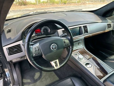 Used 2011 Jaguar XF Supercharged image 10