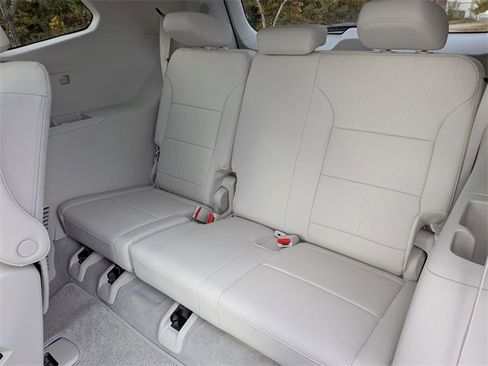 New 2026 Buick Enclave Avenir image 29