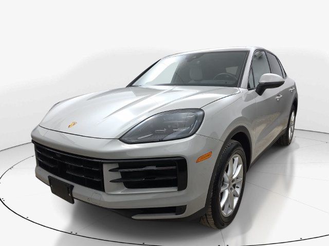Used 2024 Porsche Cayenne AWD/4WD image 8