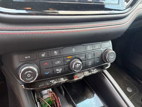 Used 2026 Dodge Durango GT AWD/4WD image 11