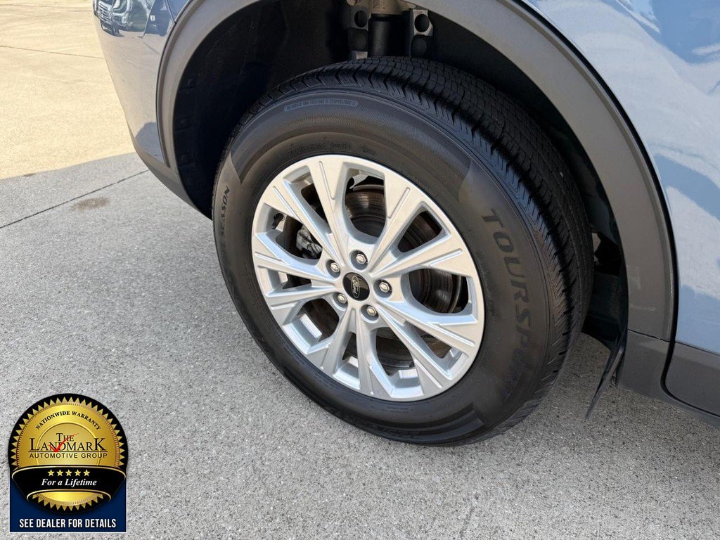 Certified 2025 Ford Escape Active AWD/4WD image 19