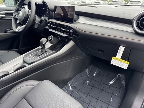 New 2025 Alfa Romeo Tonale w/ Premium Package image 8