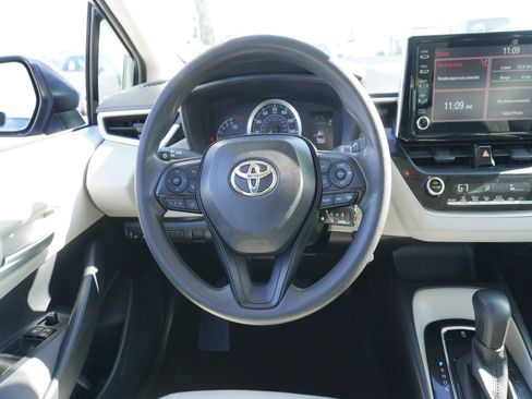 Used 2020 Toyota Corolla LE image 13