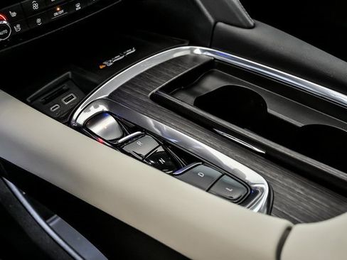 Used 2023 Buick Enclave Avenir w/ Avenir Technology Package image 25