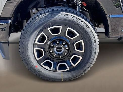 New 2026 Ford F250 Platinum w/ FX4 Off-Road Package image 12