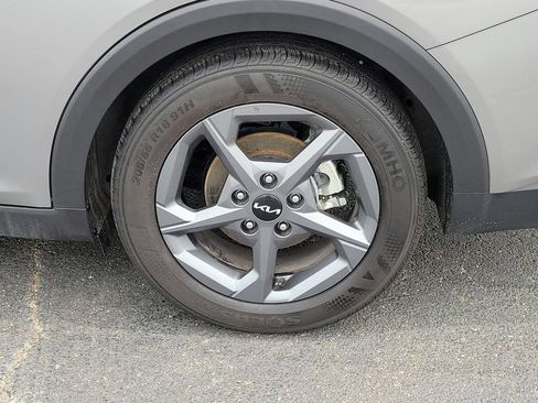 Used 2025 Kia K4 FWD image 11