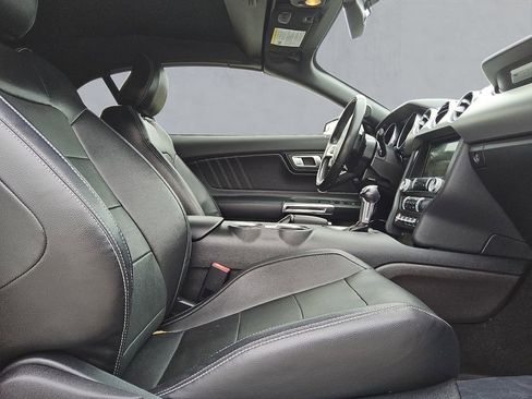 Used 2019 Ford Mustang Premium image 15
