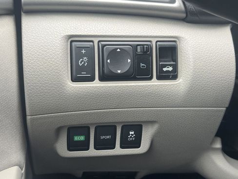 Used 2015 Nissan Sentra S FWD image 19